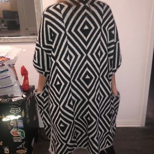 Cool black and white pattern large sweater